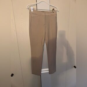 White House Black Market Women’s Slim Ankle Dress Pants. Size 00